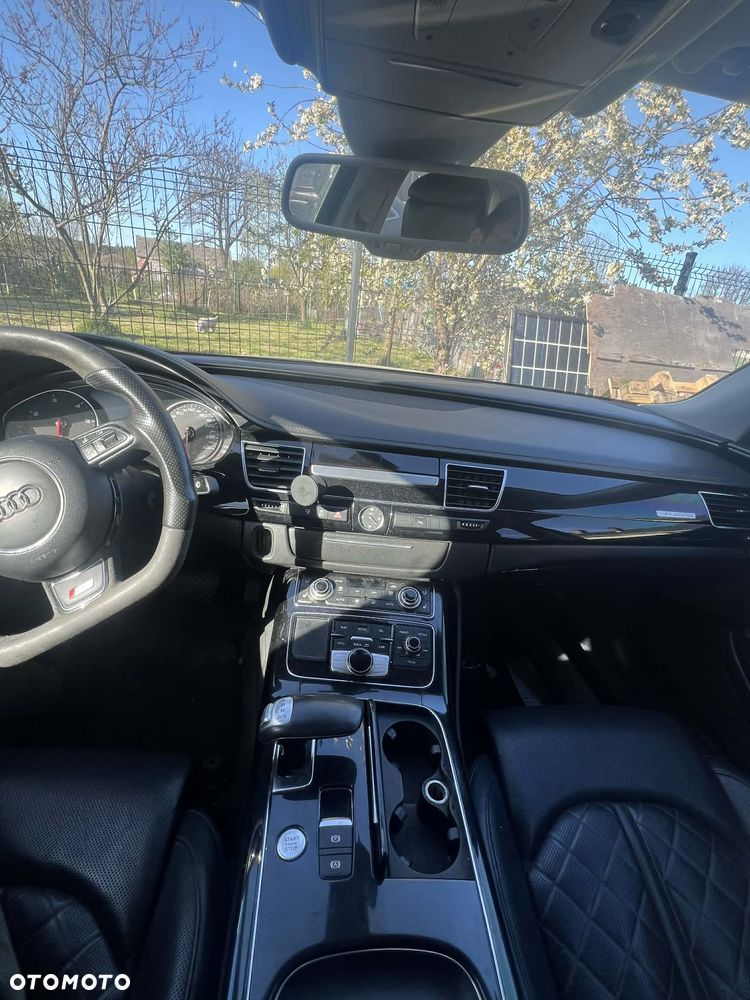 Audi A8 4.2 TDI Quattro - 1