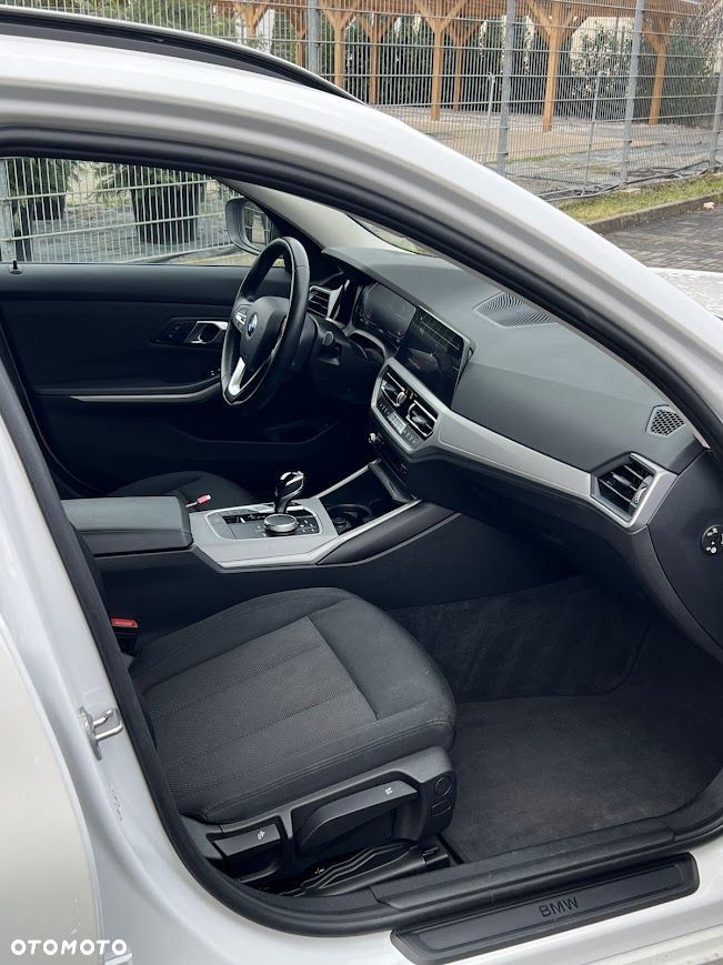 BMW Seria 3 - 14