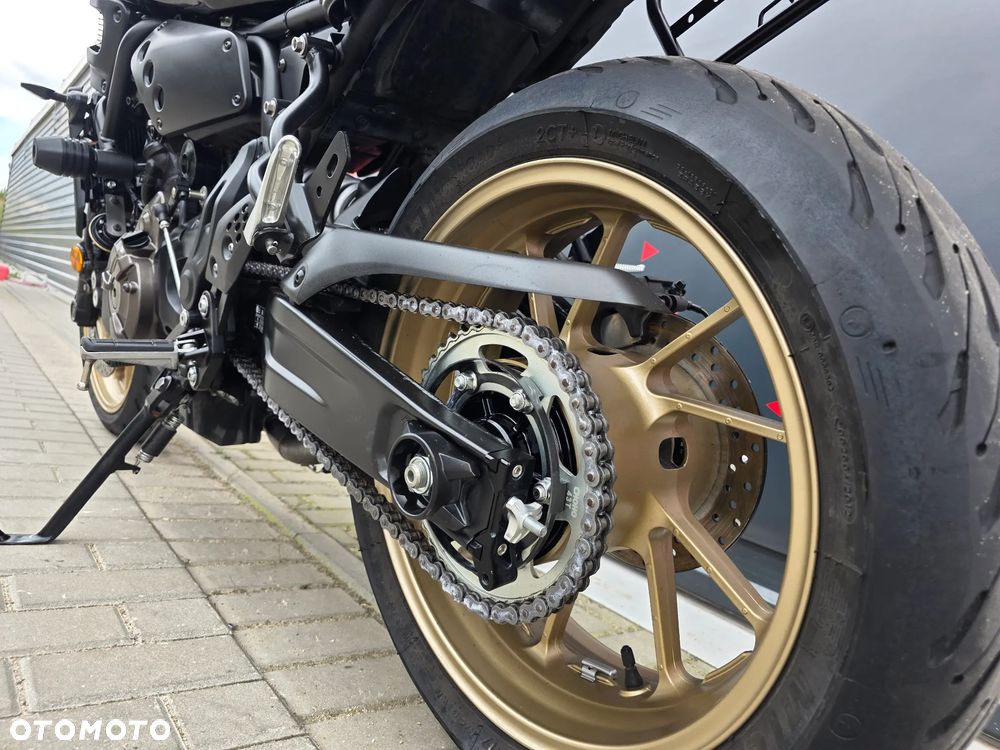 Yamaha XSR - 10
