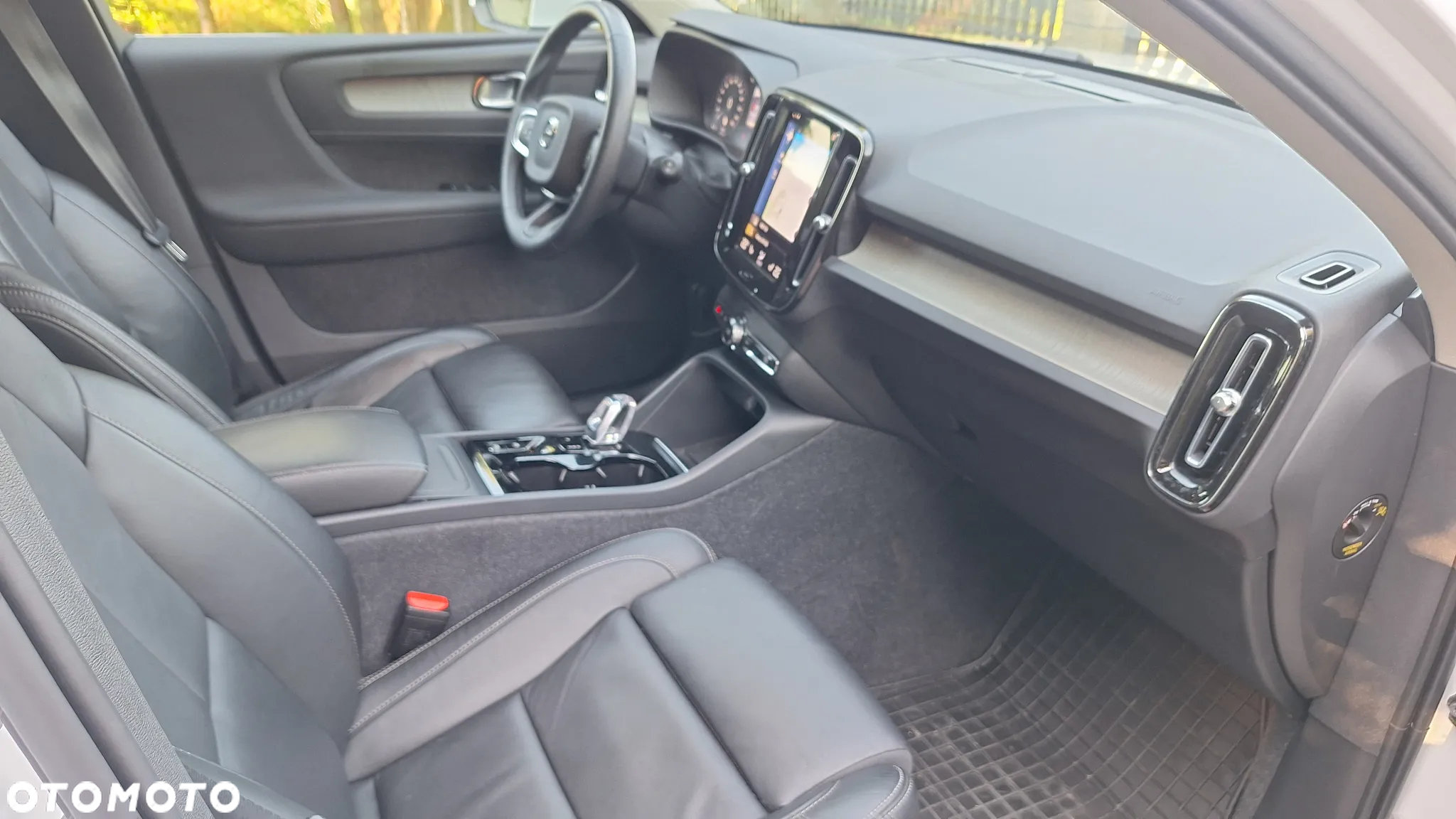 Volvo XC 40 B4 B AWD DKG Inscription - 23