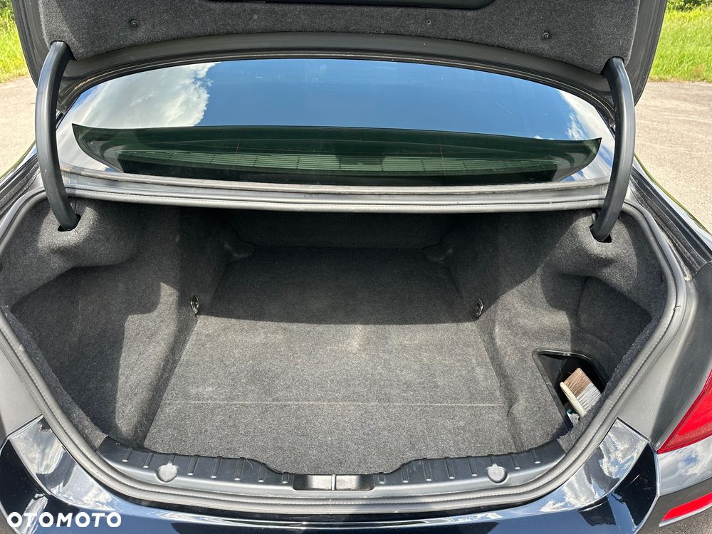 BMW Seria 5 520i Luxury Line - 11