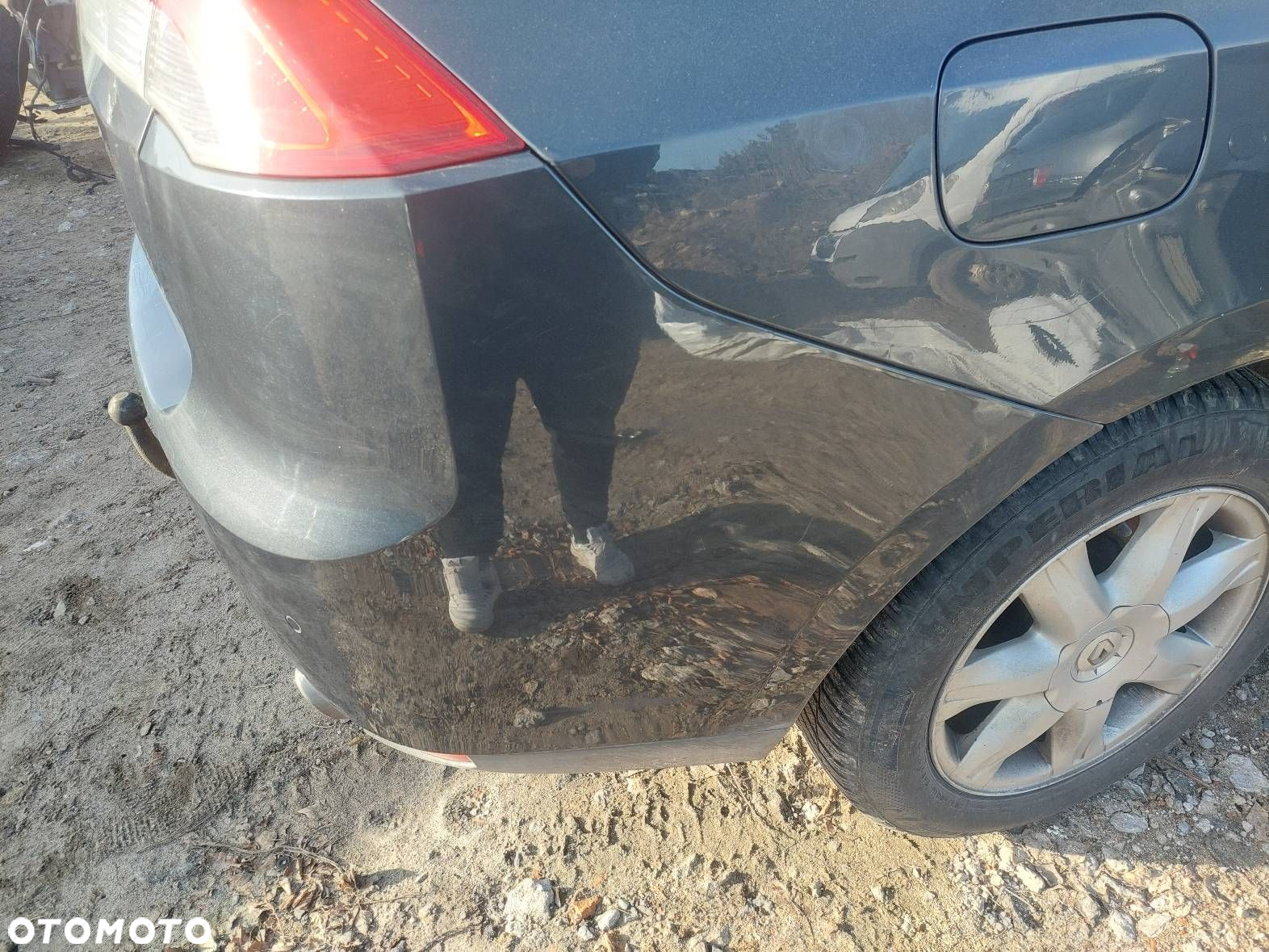 KOMPLETNY TYŁ KLAPA ZDERZAK LAMPA RENAULT LAGUNA III TEB66 - 6