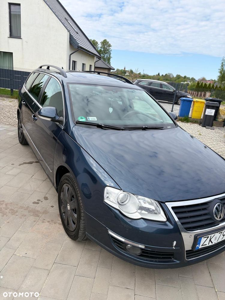 Volkswagen Passat 2.0 TDI DPF Highline - 22