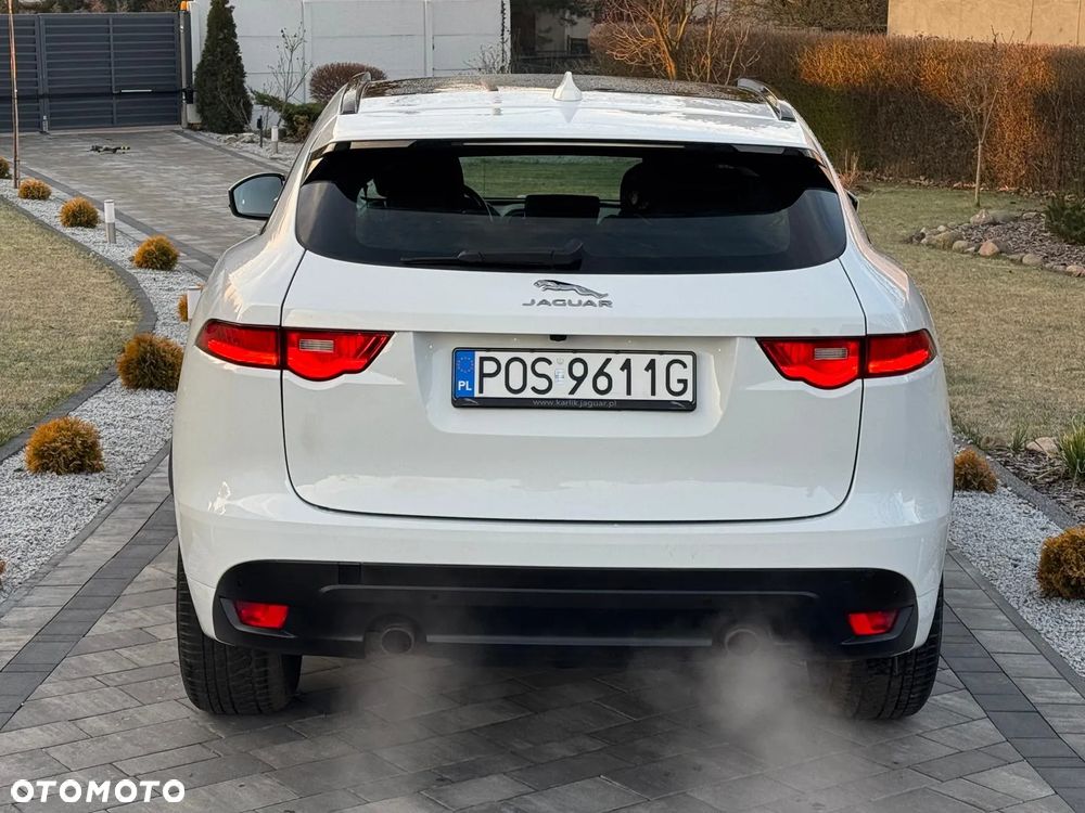 Jaguar F-Pace 2.0 i4P AWD R-Sport - 16