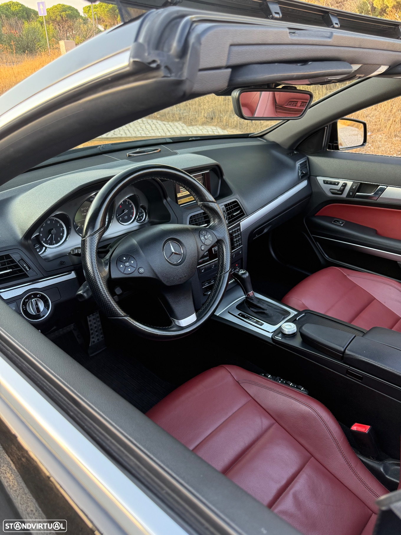 Mercedes-Benz E 200 CGi Avantgarde BlueEfficiency Auto - 23