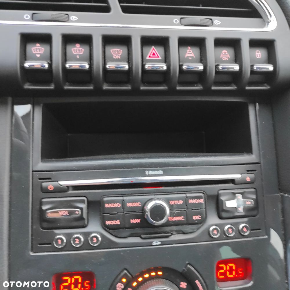 Peugeot 3008 - 13