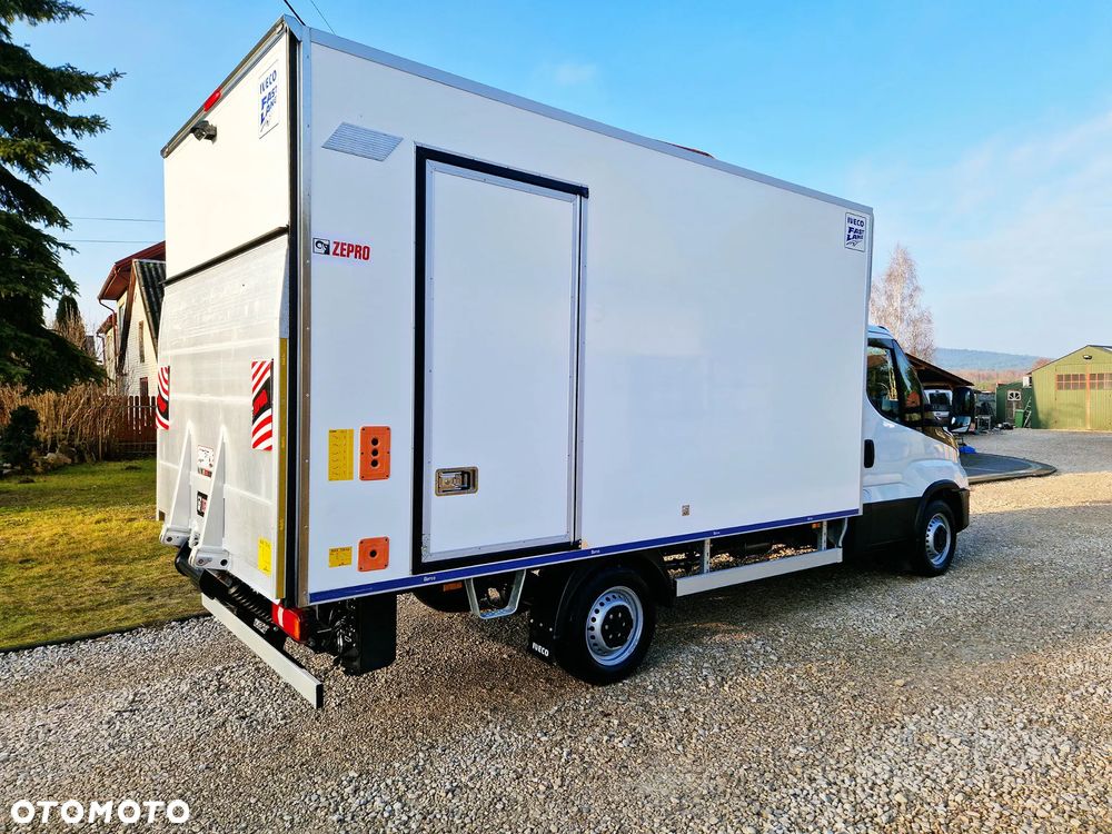 Iveco DAILY - 15