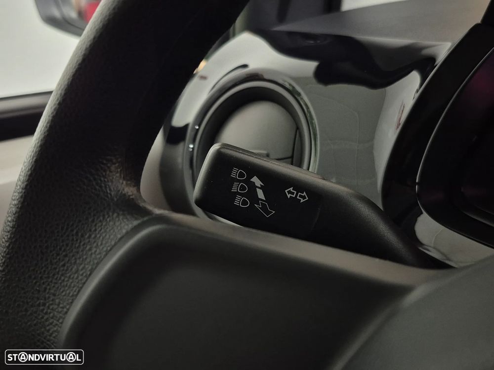 VW Up! 1.0 BlueMotion Move - 19