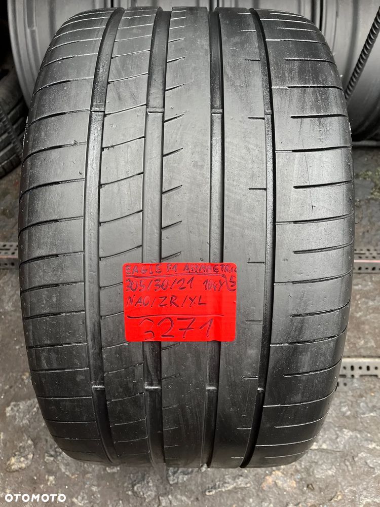 305 30 21 Goodyear Eagle F1 Asymmetric 5 NA0 XL 1szt. - 1