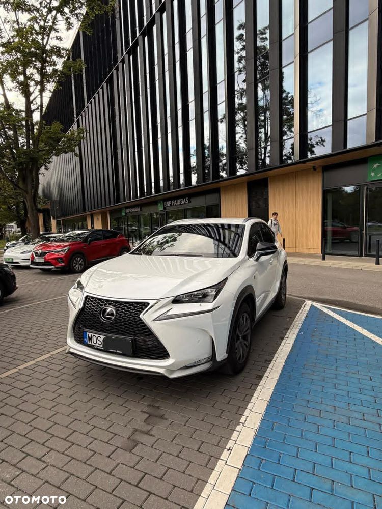 Lexus NX 200t F Sport AWD - 2