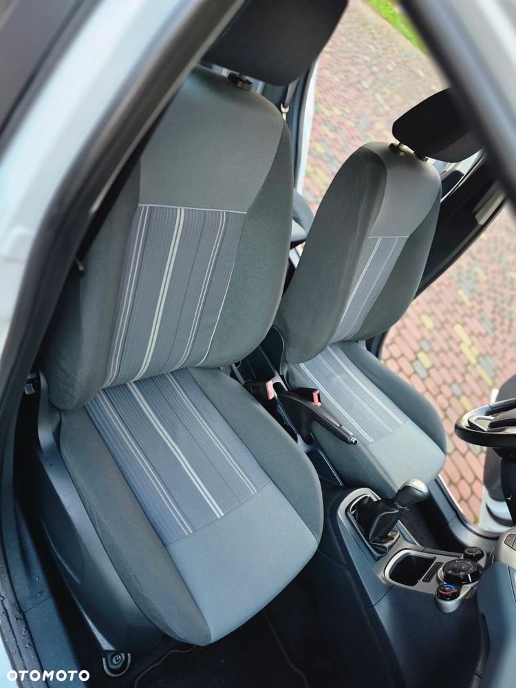 Ford Fiesta 1.25 Ambiente - 19