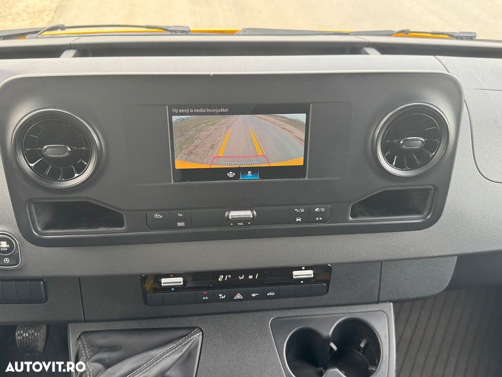 Mercedes-Benz SPRINTER - 15