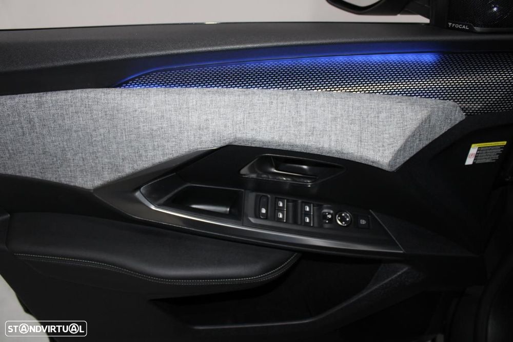 Peugeot E-3008 73 kWh GT - 11