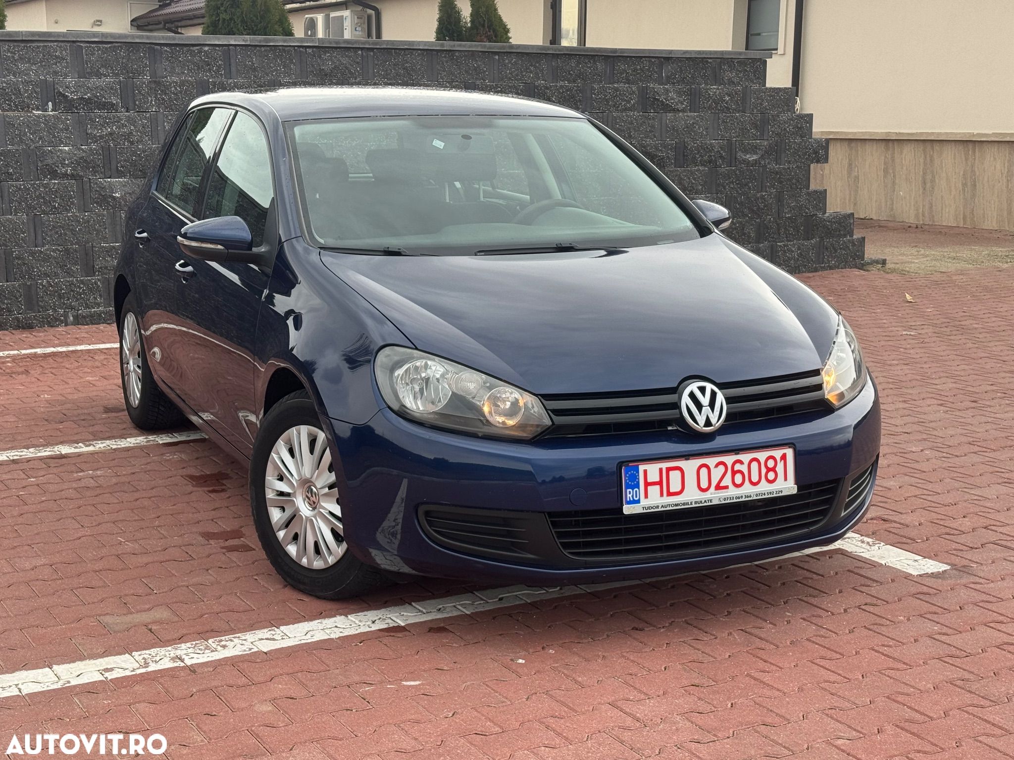 Volkswagen Golf 1.4 Trendline - 1