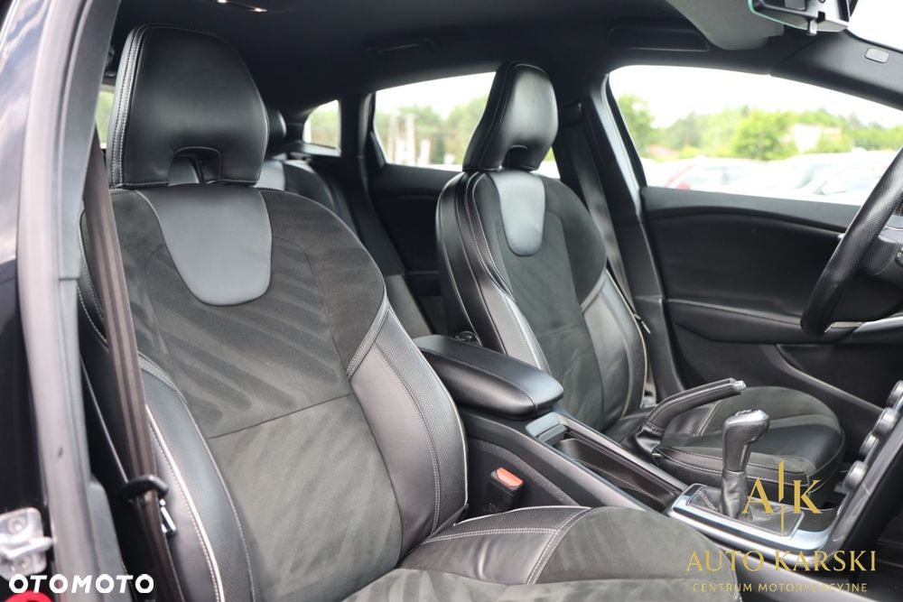 Volvo V40 - 38