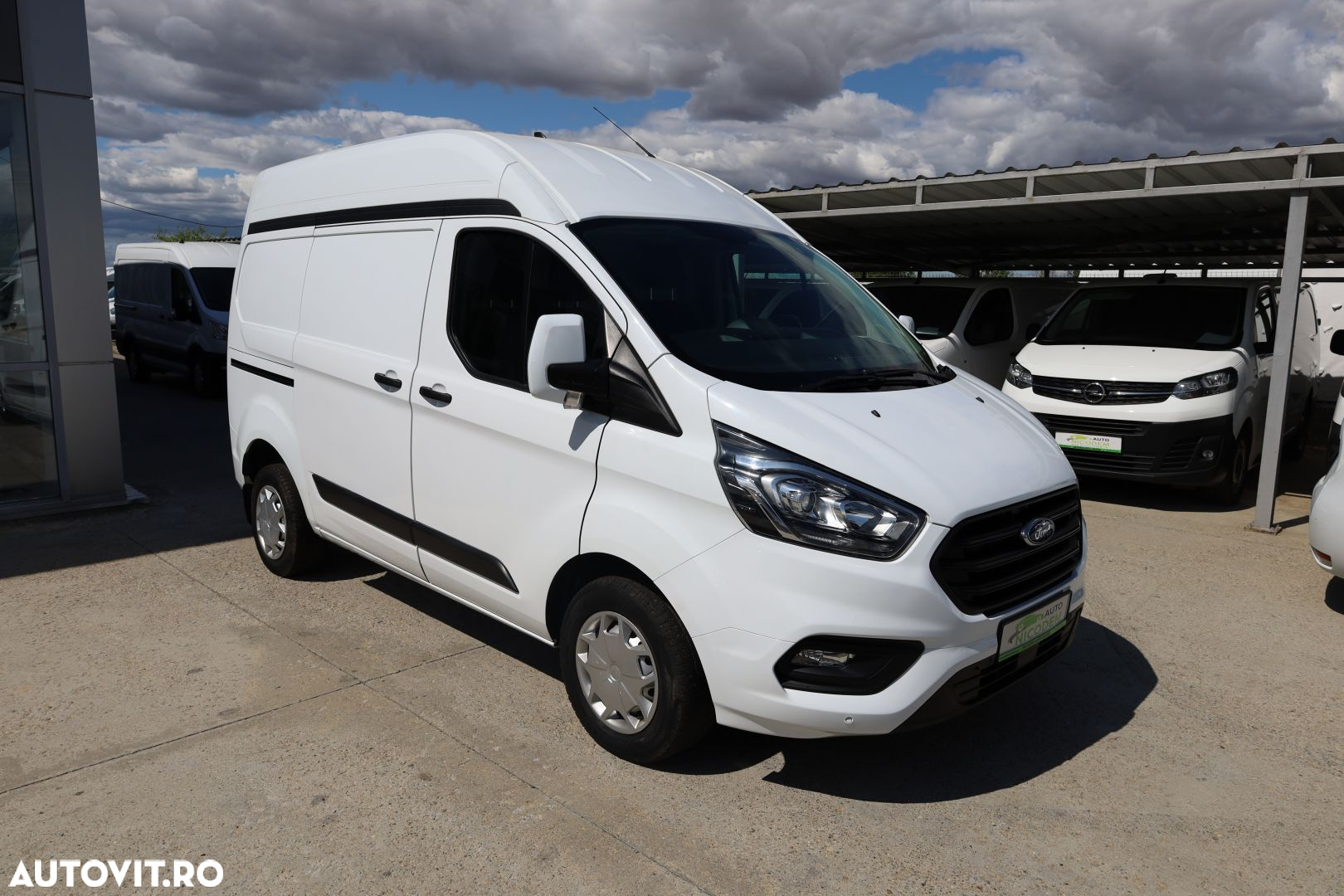 Ford Transit Custom - 9