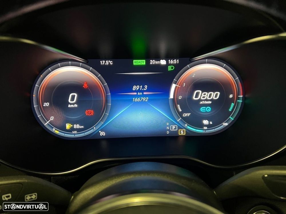 Mercedes-Benz GLC 300 - 9