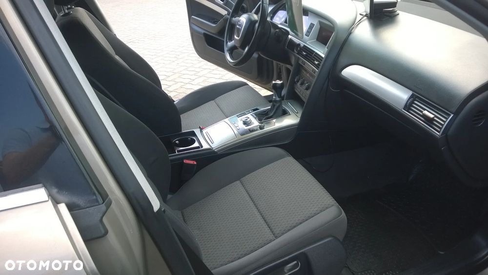 Audi A6 Limousine 2.4 - 13