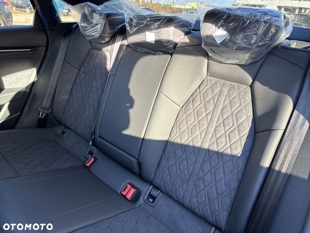 Audi RS3 Limousine - 17