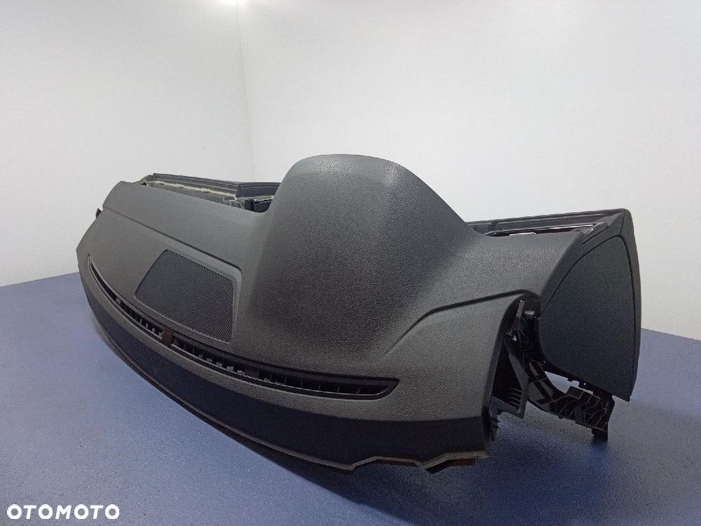 VW PASSAT B8 2014-2020 DESKA KONSOLA EUROPA AIRBAG - 3