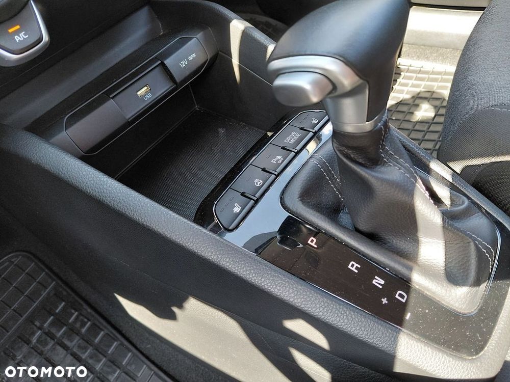 Kia Stonic 1.0 T-GDI M - 17