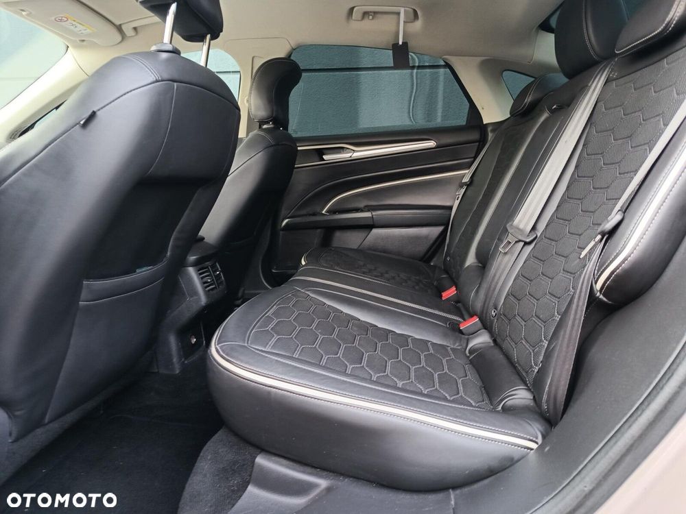 Ford Mondeo Vignale 2.0 TDCi PowerShift - 16