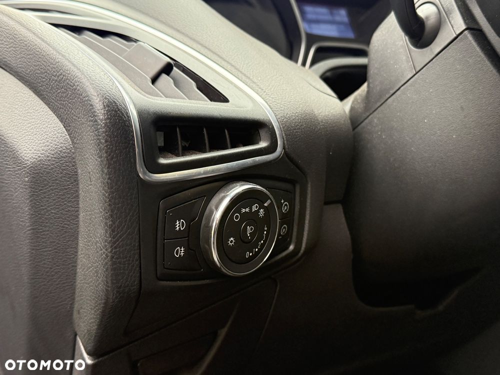 Ford Focus 1.6 Ti-VCT Sport - 11