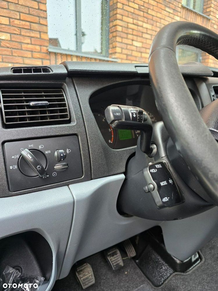 Ford Transit - 4