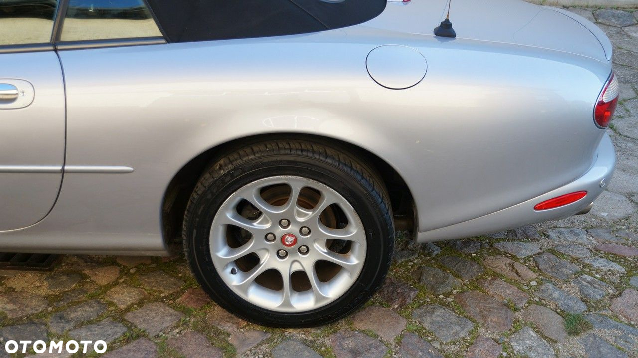 Jaguar XK8 - 33