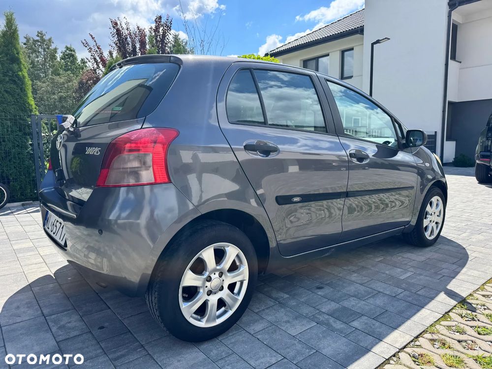 Toyota Yaris 1.3 Luna A/C - 5