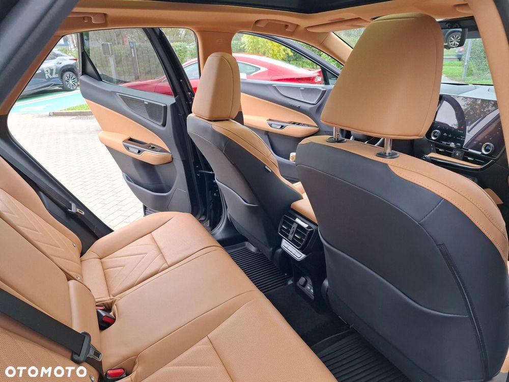 Lexus NX 350h Omotenashi AWD - 21