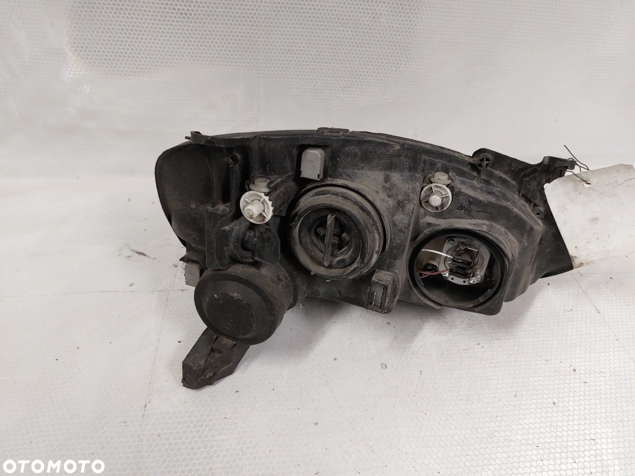 .  LAMPA PRZOD PRZEDNIA LEWA OPEL CORSA C - 3