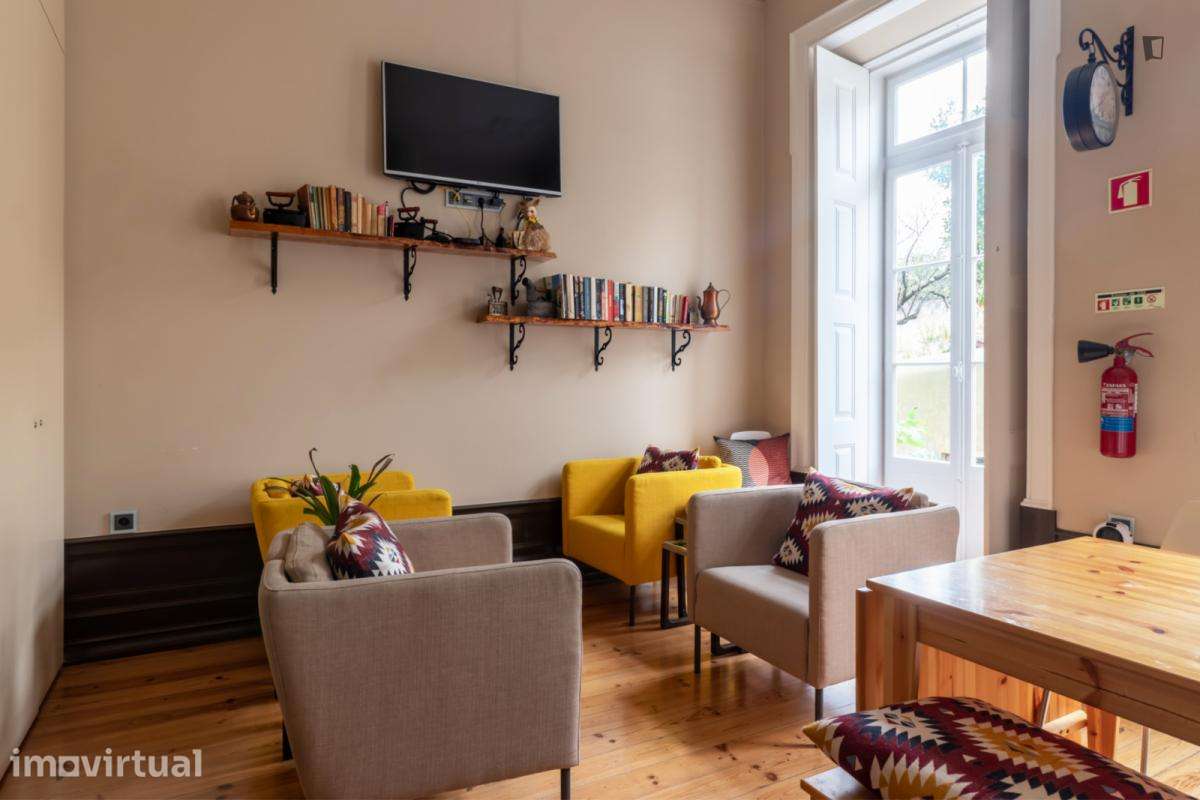 Quarto - localizado em Alta Universitária Coimbra - Grande imagem: 2/12