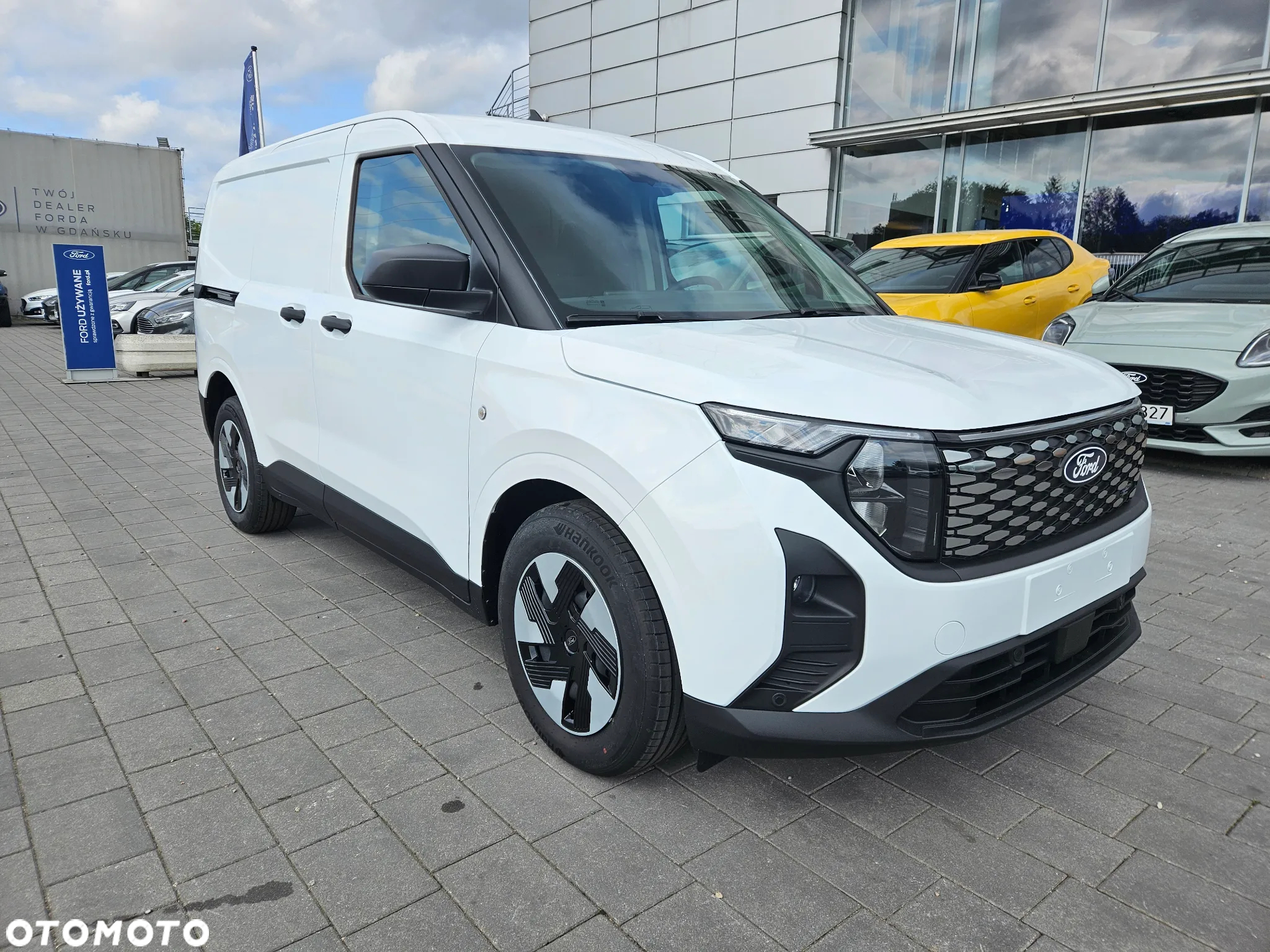 Ford E-Transit Courier - 3
