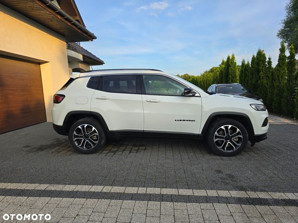 Jeep Compass - 4
