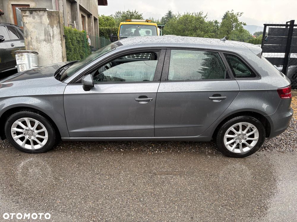 Audi A3 Sportback 1.6 TDI S tronic - 17