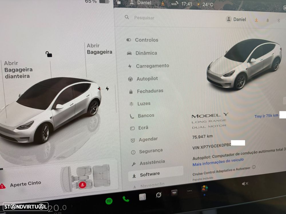 Tesla Model Y Long Range Dual Motor AWD - 8
