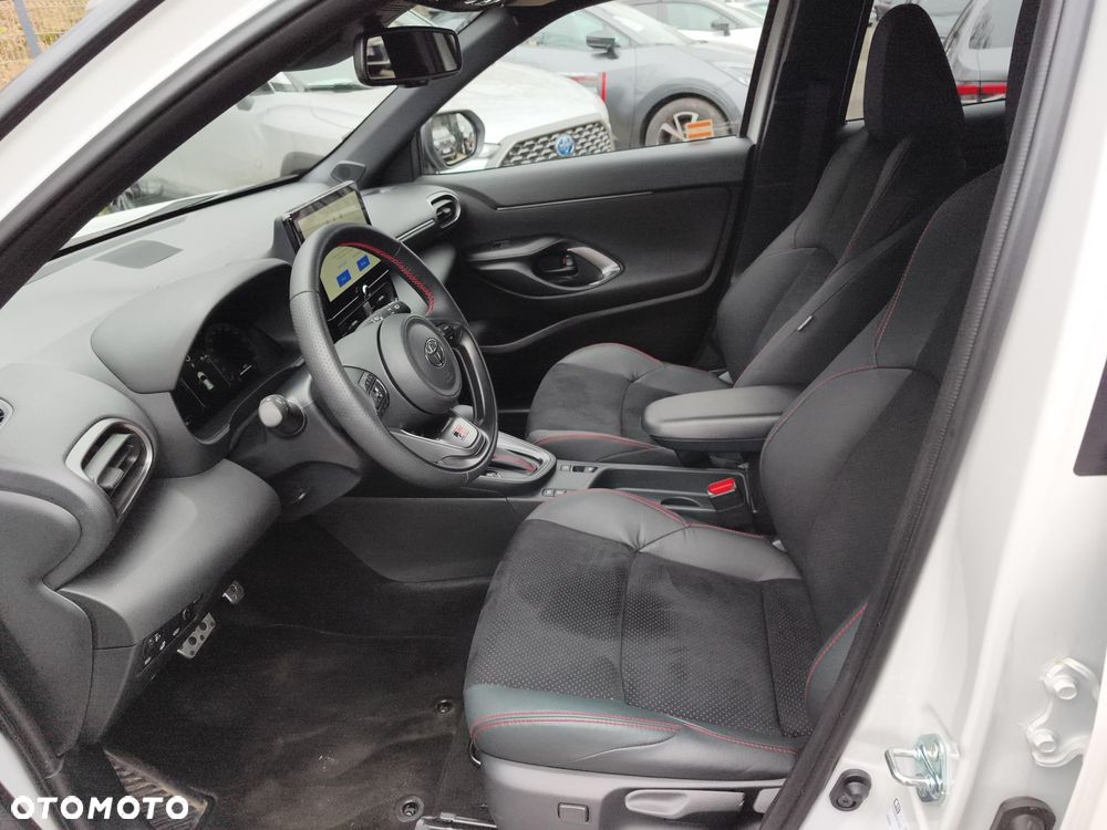 Toyota Yaris Cross Hybrid 1.5 GR Sport - 15