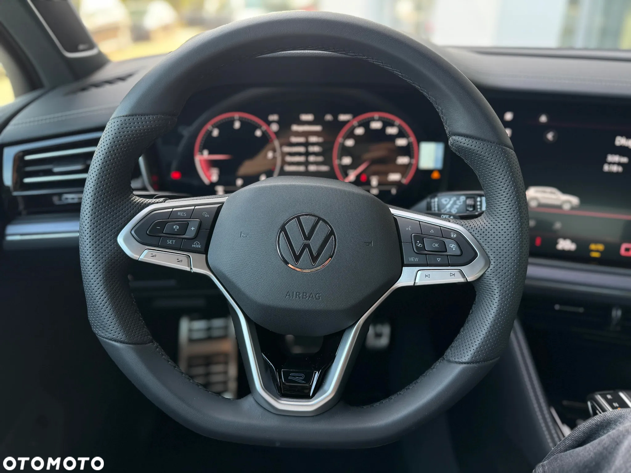Volkswagen Touareg 3.0 V6 TDI SCR 4Mot R-Line - 24