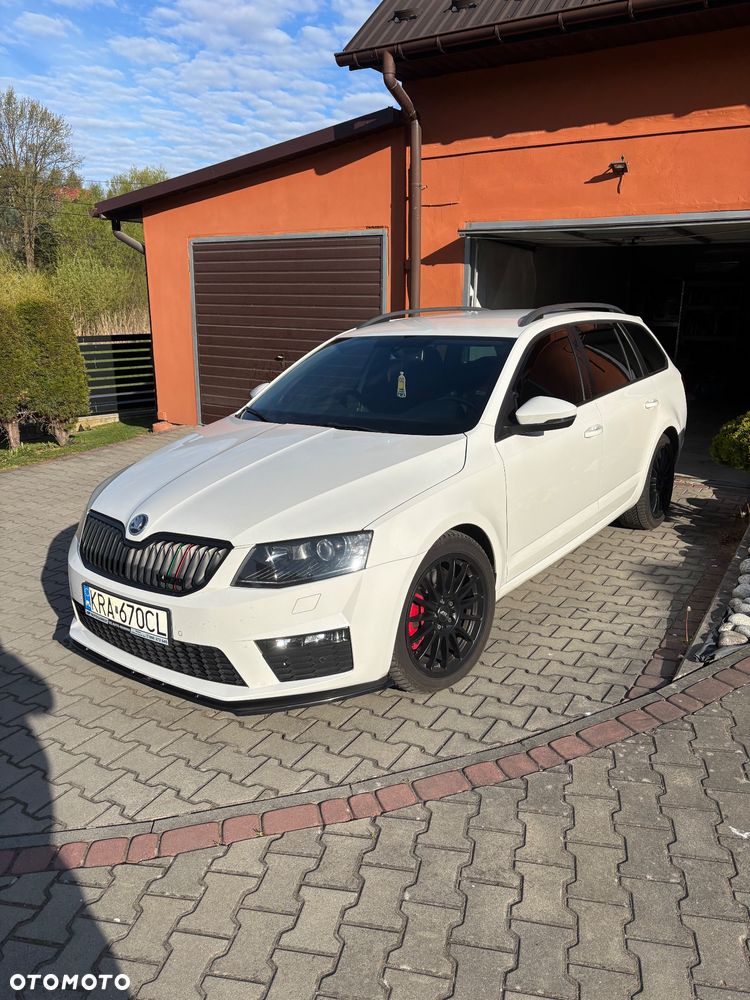 Skoda Octavia 2.0 TDI RS DSG - 17