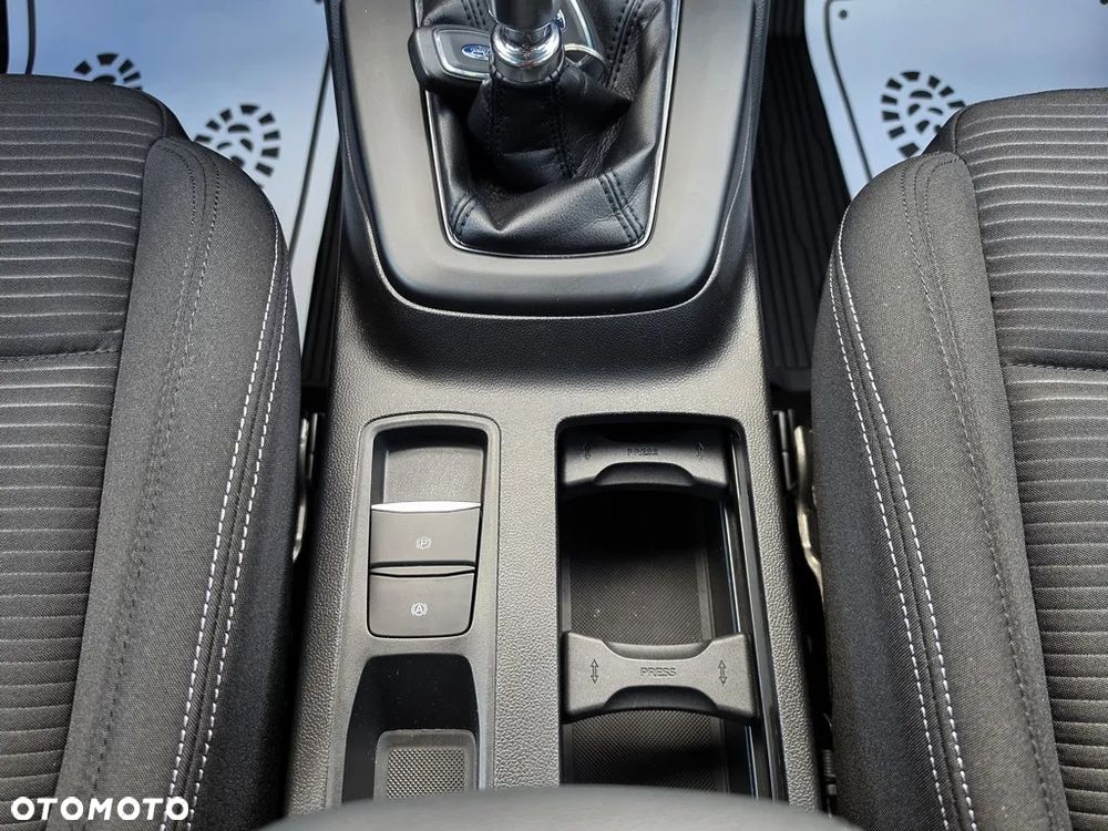 Ford Focus 1.0 EcoBoost STart-Stopp-System TITANIUM - 34