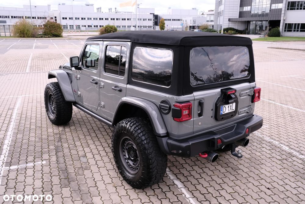 Jeep Wrangler - 8