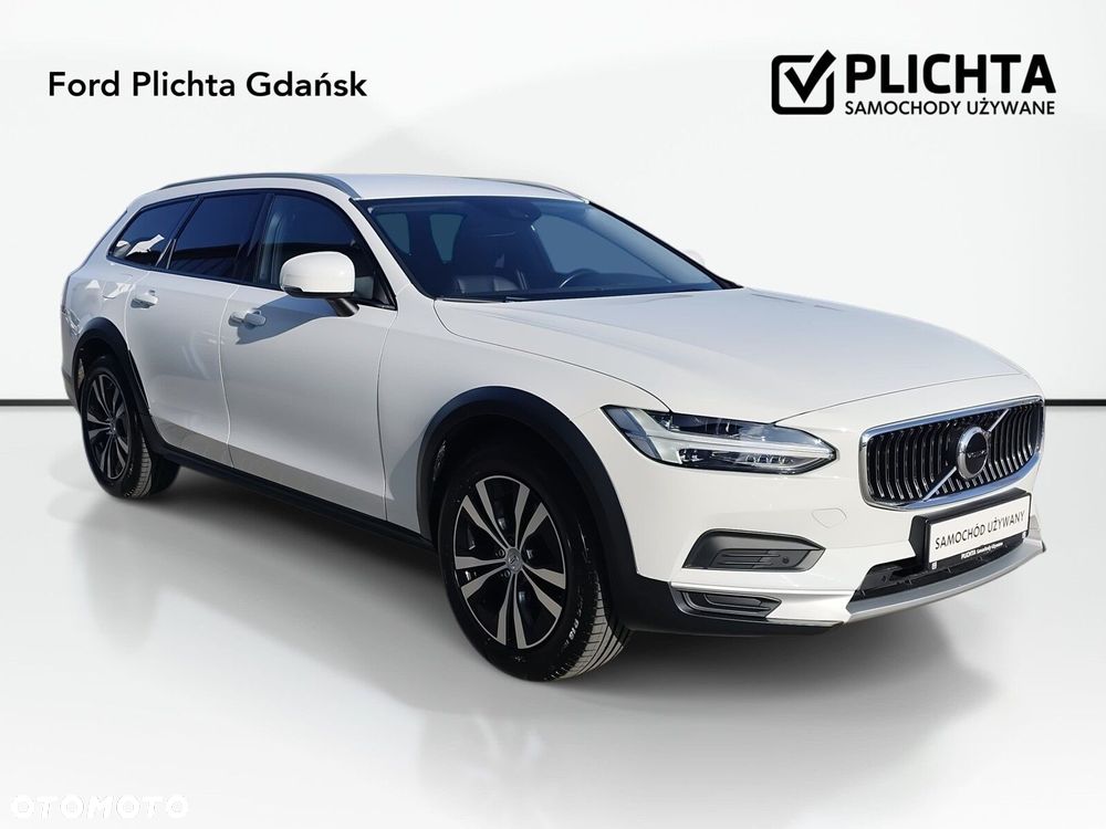 Volvo V90 Cross Country - 3