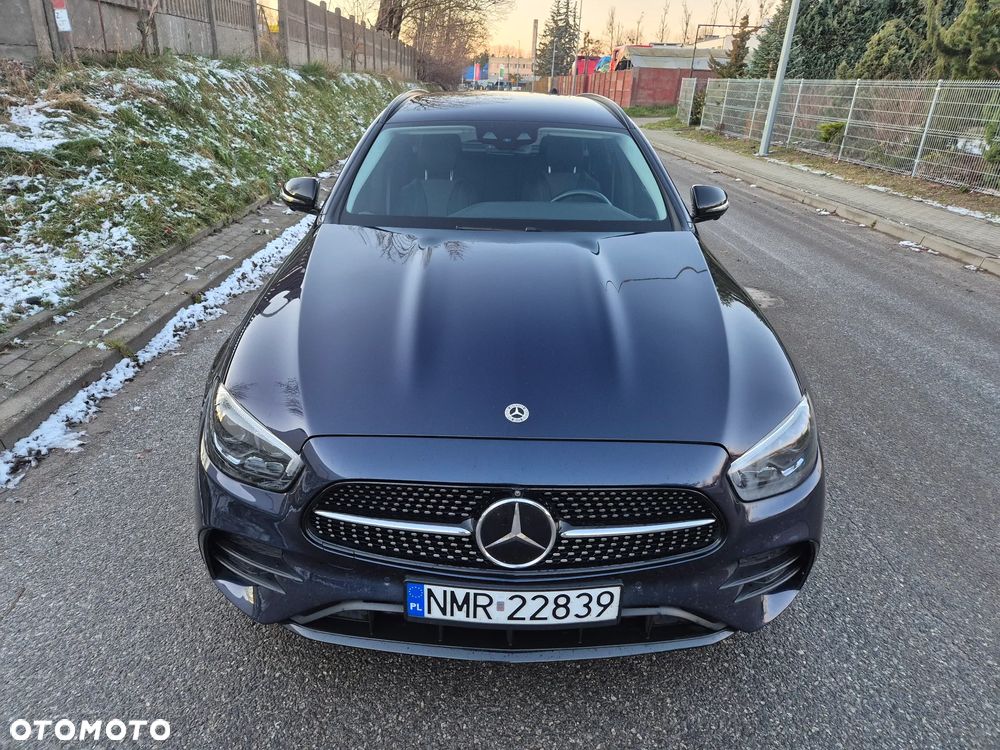 Mercedes-Benz Klasa E 300 de AMG - 2