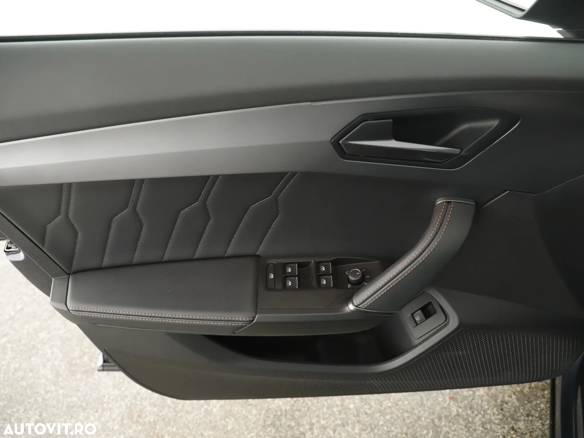 Cupra Formentor 1.4 e-Hybrid DSG - 24