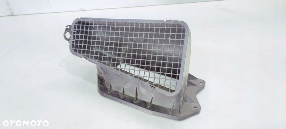WLOT DOLOT POWIETRZA AUDI A4 B8 A5 8K1819904A *2* - 1