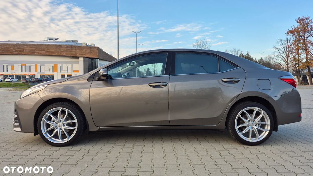 Toyota Corolla 1.6 Comfort - 3