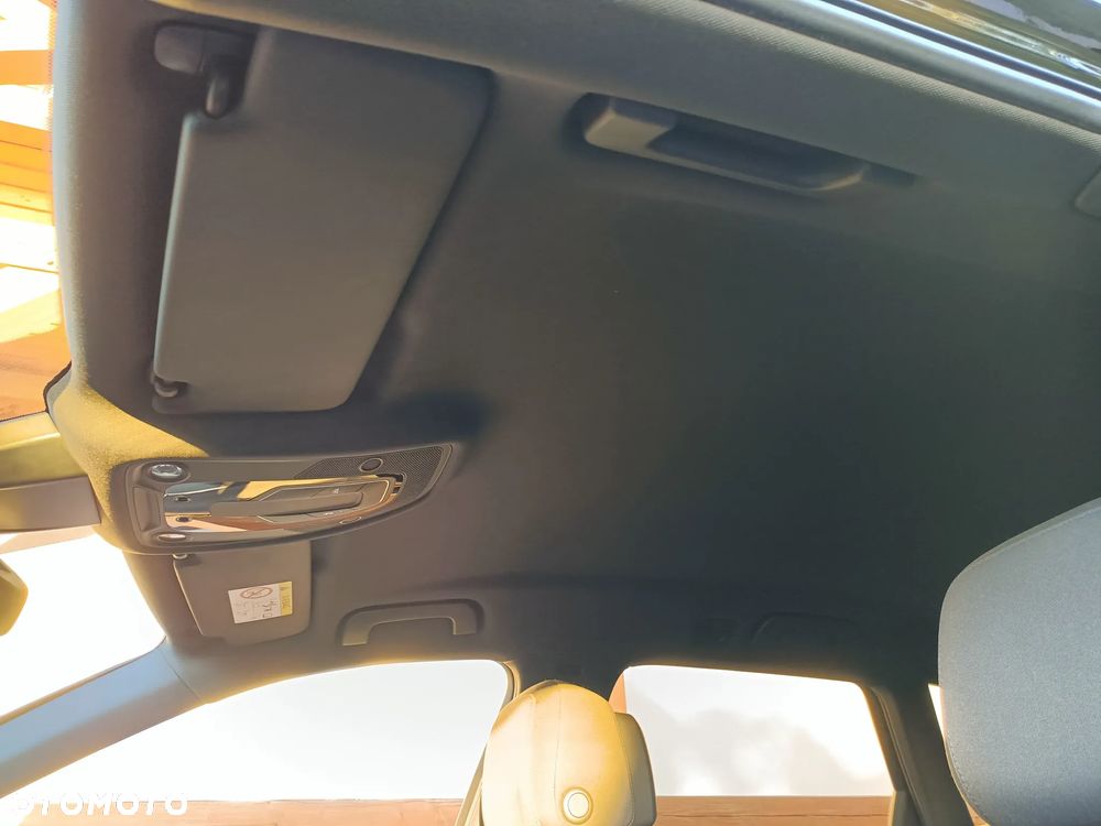 Audi A4 Avant 2.0 TDI Quattro S tronic - 33