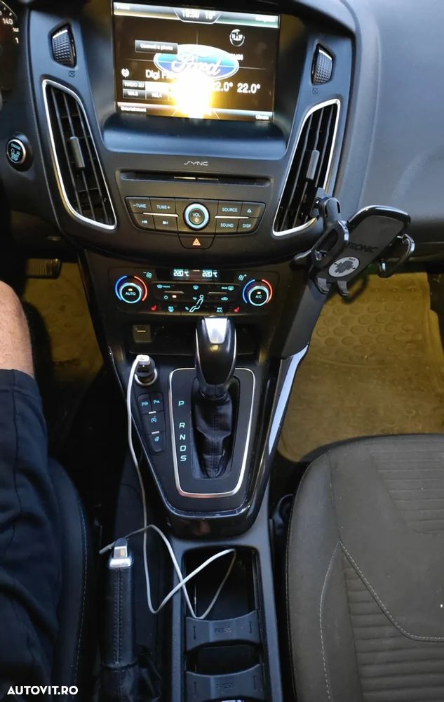 Ford Focus 1.5 Ecoboost Titanium - 12
