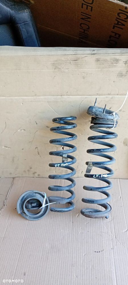Sprężyny sprężyna tył tylne Hyundai I40 - 1
